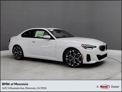 2025 BMW 230 i