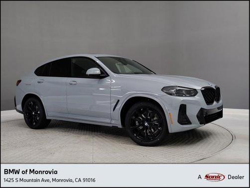 2025 BMW X4 xDrive30i