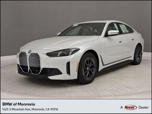 Mineral White Metallic 2026 BMW i4 Gran Coupe eDrive40