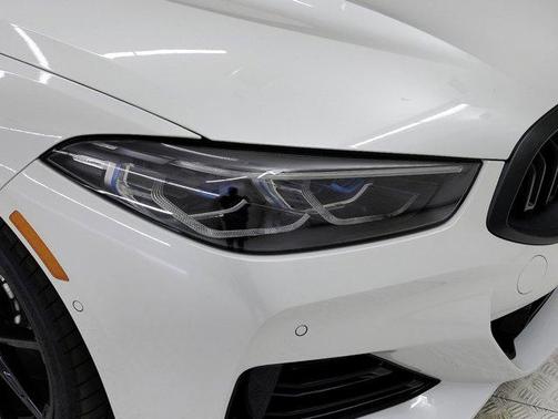 2025 BMW 840 i