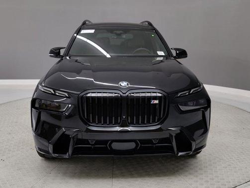 2026 BMW X7 M60i