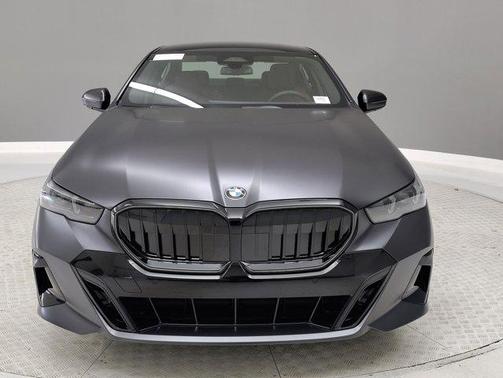 2026 BMW 530 530i