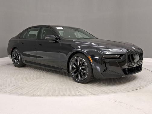 Black Sapphire Metallic 2026 BMW 760 xDrive