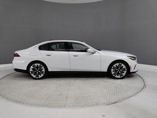 2026 BMW i5 eDrive40