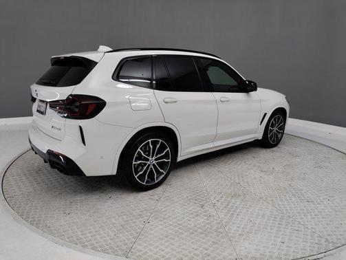 2023 BMW X3 M40i