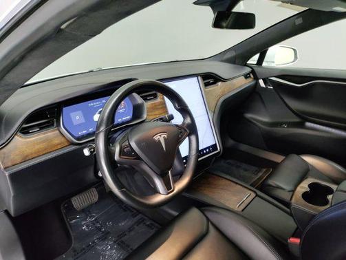 2020 Tesla Model S Long Range