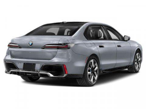 2025 BMW 740 i