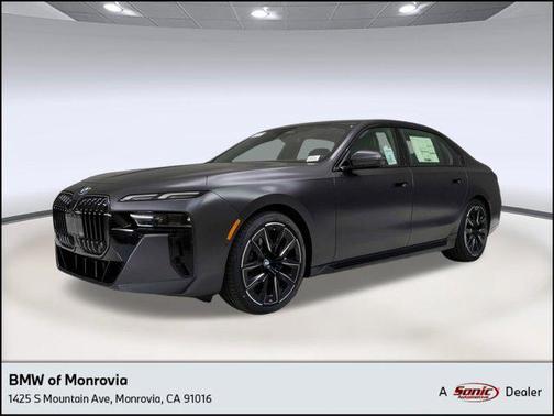 2026 BMW 740 740i