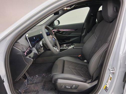 Brooklyn Grey Metallic 2026 BMW i5 eDrive40