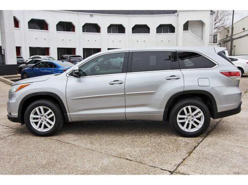 2015 Toyota Highlander LE