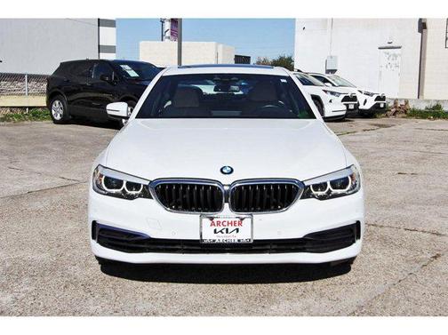 2020 BMW 530 530i