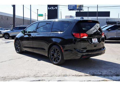 2019 Chrysler Pacifica Touring Plus