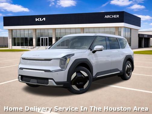 Glacial White Pearl 2026 Kia EV9 Land