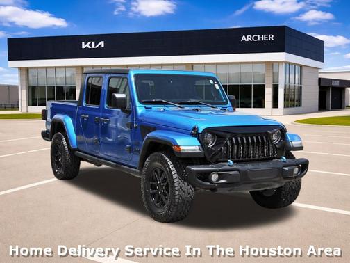Hydro Blue Pearlcoat 2023 Jeep Gladiator Freedom