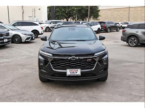 Mosaic Black Metallic 2026 Chevrolet Trax 2RS