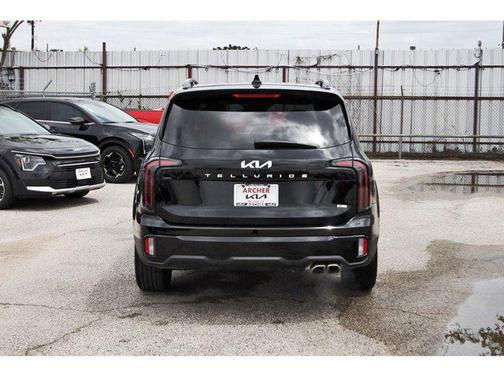 Ebony Black 2024 Kia Telluride EX X-Line