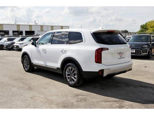 2023 Kia Telluride LX