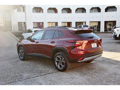 2024 Chevrolet Trax LT