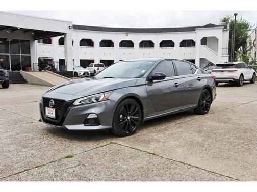 2022 Nissan Altima 2.5 SR