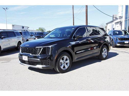 2025 Kia Sorento LX