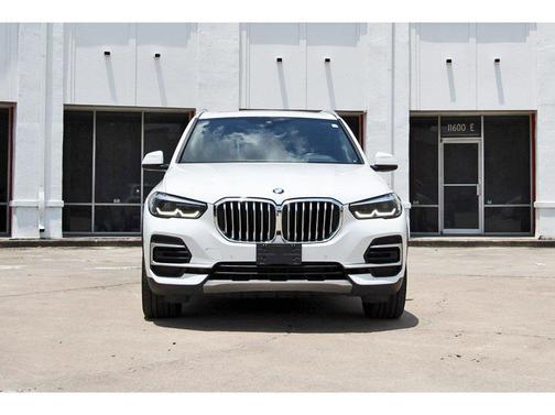 Alpine White 2022 BMW X5 sDrive40i