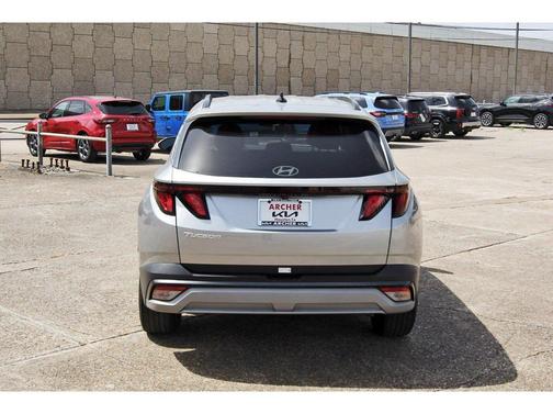 Shimmering Silver 2025 Hyundai TUCSON SEL