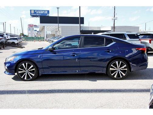 2019 Nissan Altima 2.0 SR