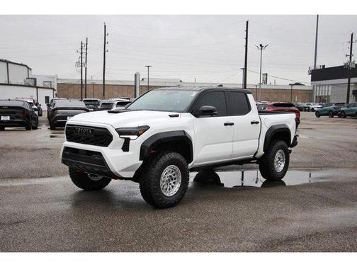ICE CAP W 2024 Toyota Tacoma Hybrid TRD Pro