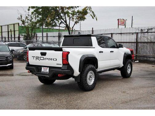 ICE CAP W 2024 Toyota Tacoma Hybrid TRD Pro