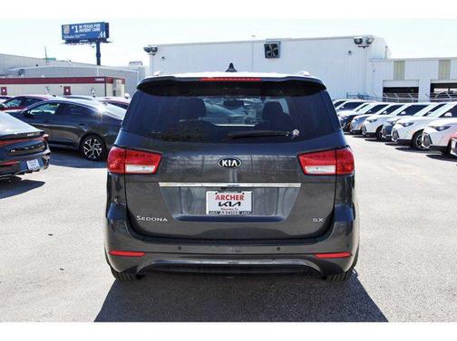 2017 Kia Sedona SX