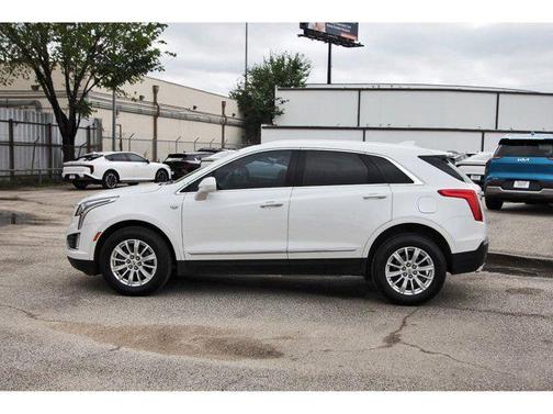 Crystal White Tricoat 2019 Cadillac XT5 Base