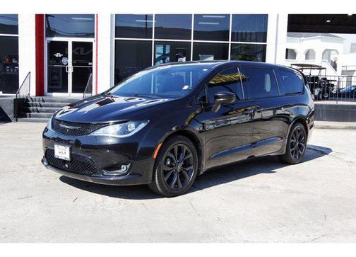 2019 Chrysler Pacifica Touring Plus