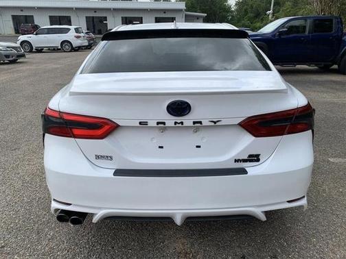 2019 Toyota Camry Hybrid SE
