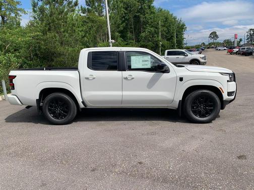Glacier White 2026 Nissan Frontier SV