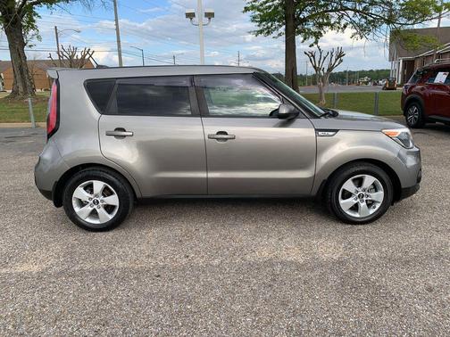 2017 Kia Soul Base