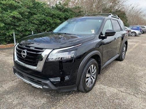 2024 Nissan Pathfinder SL 4WD