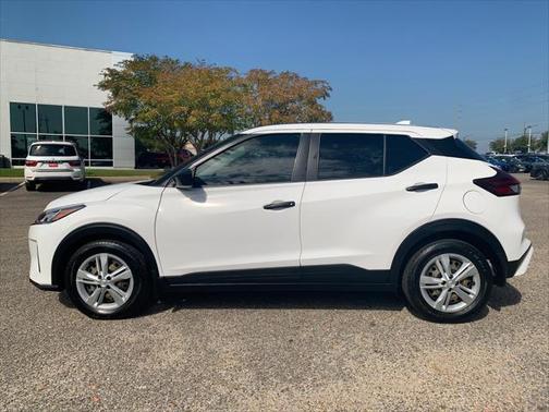 2021 Nissan Kicks S