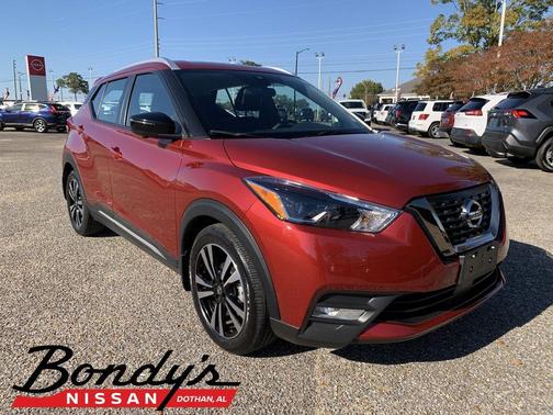 2020 Nissan Kicks SR