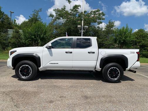 Ice 2024 Toyota Tacoma TRD Off-Road