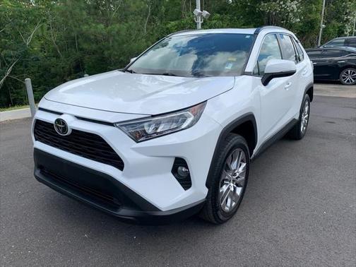 2020 Toyota RAV4 XLE Premium