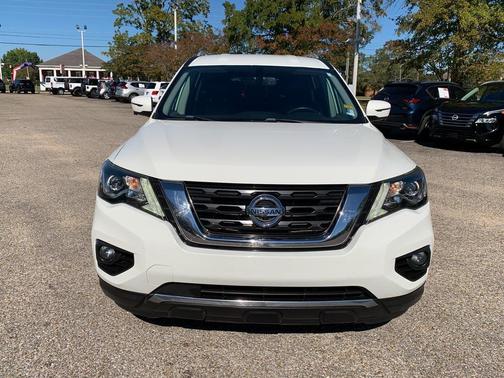 2020 Nissan Pathfinder SL 2WD