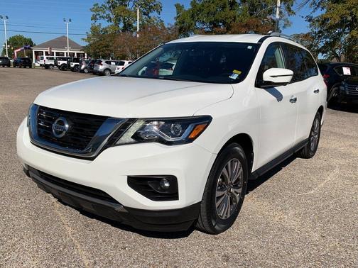 2020 Nissan Pathfinder SL 2WD