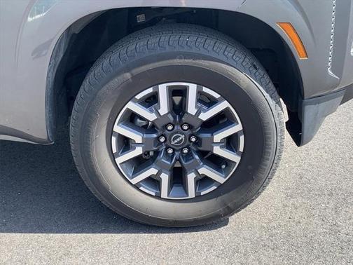 2023 Nissan Pathfinder Platinum FWD