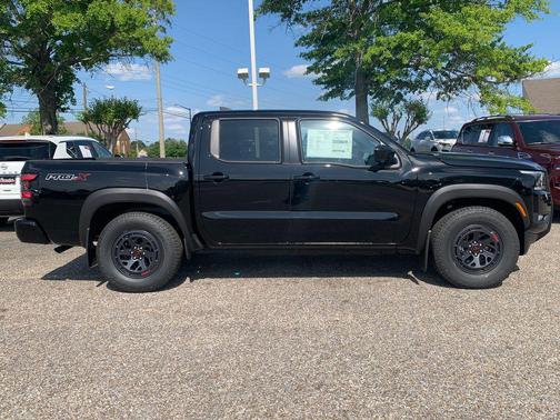 Super Black 2026 Nissan Frontier PRO-X