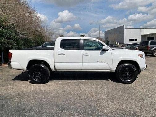 2022 Toyota Tacoma SR5