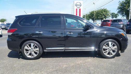 2016 Nissan Pathfinder Platinum