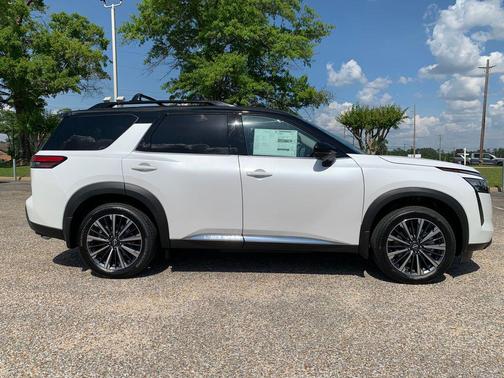 White 2026 Nissan Pathfinder Platinum