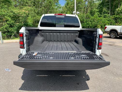 Glacier White 2026 Nissan Frontier S