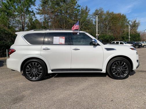 2024 Nissan Armada Platinum 2WD