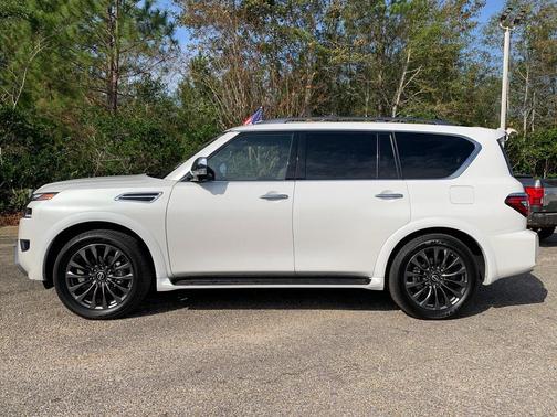 2024 Nissan Armada Platinum 2WD